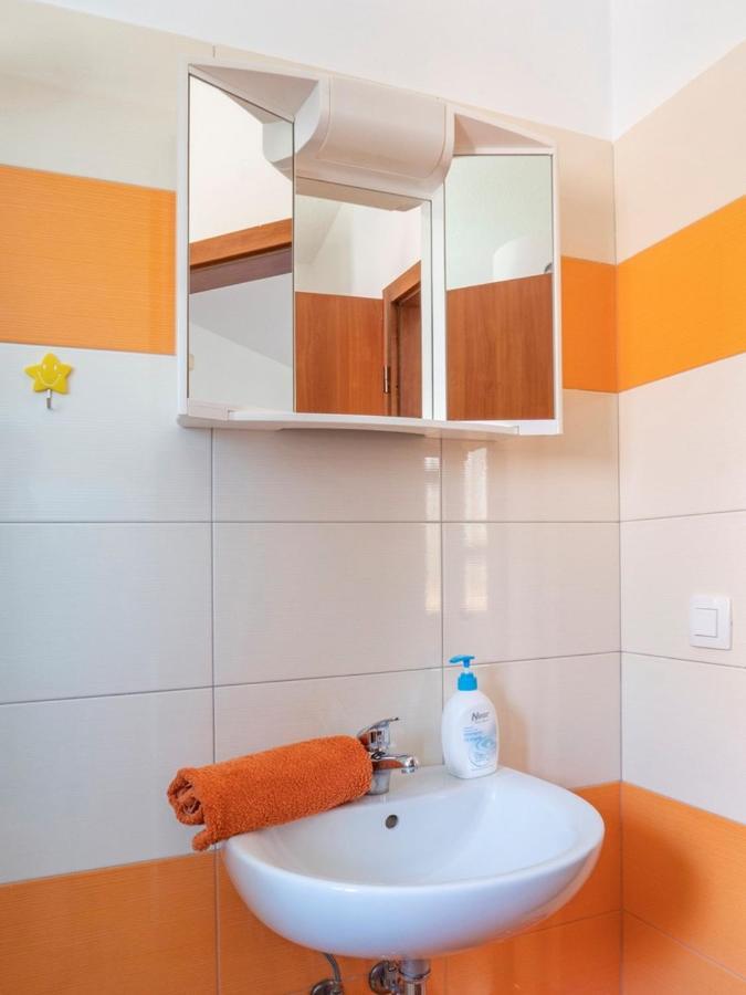Studio Apartment Gianni Vizinada Exterior photo